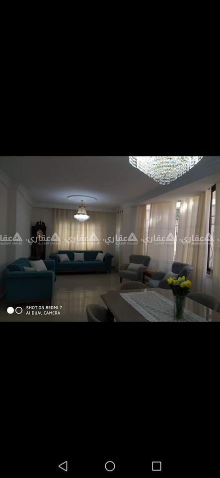 شقة بإطلالة رائعة للبيع