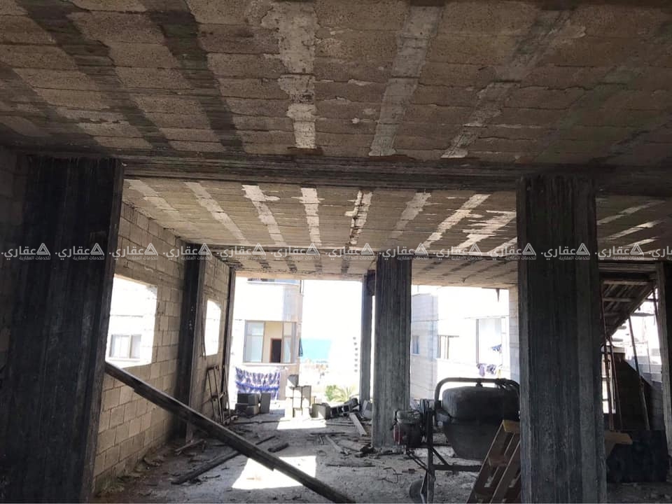 شقة عظم بإطلالة بحرية مميزة 