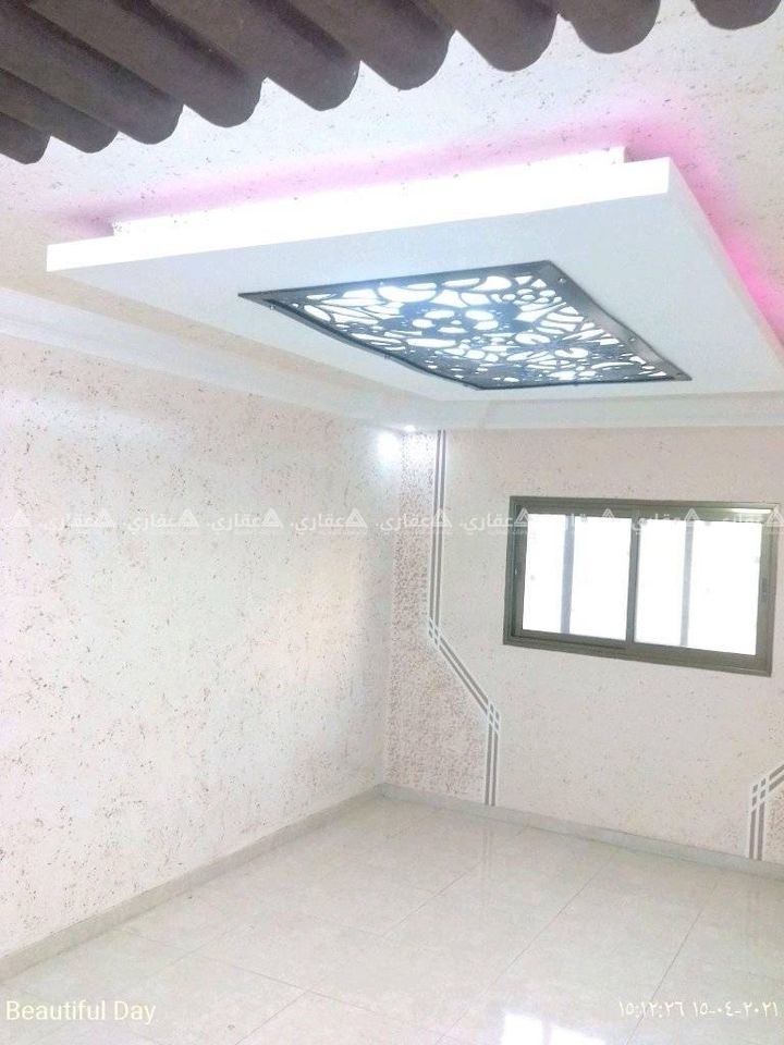 شقة في عمارة جديدة كاملة كل الخدمات