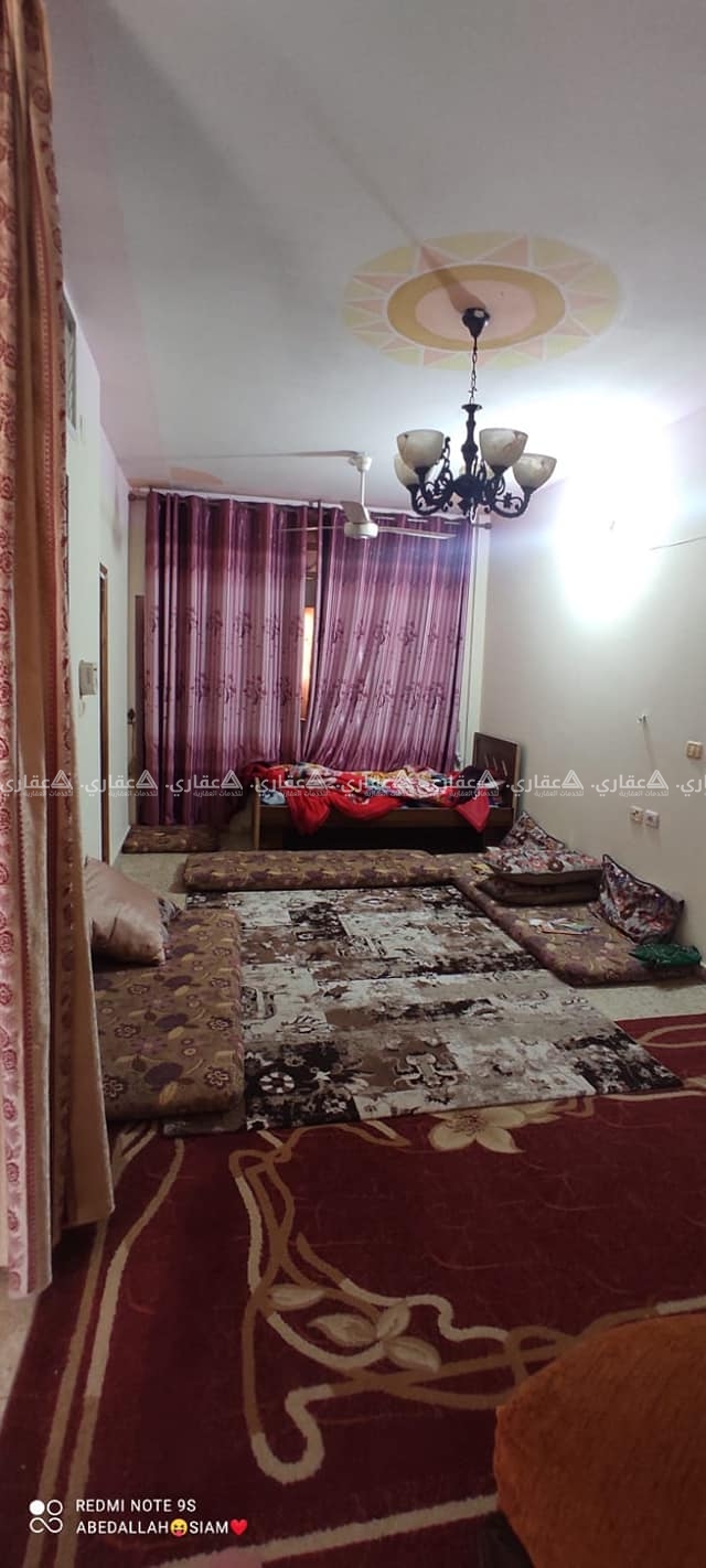 منزل باطون قريب من جميع الخدمات  