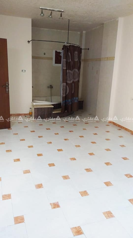 شقة في عمارة للبيع 
