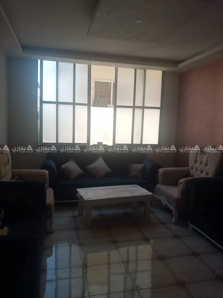 شقة في عمارة سكنية حديثة البناء