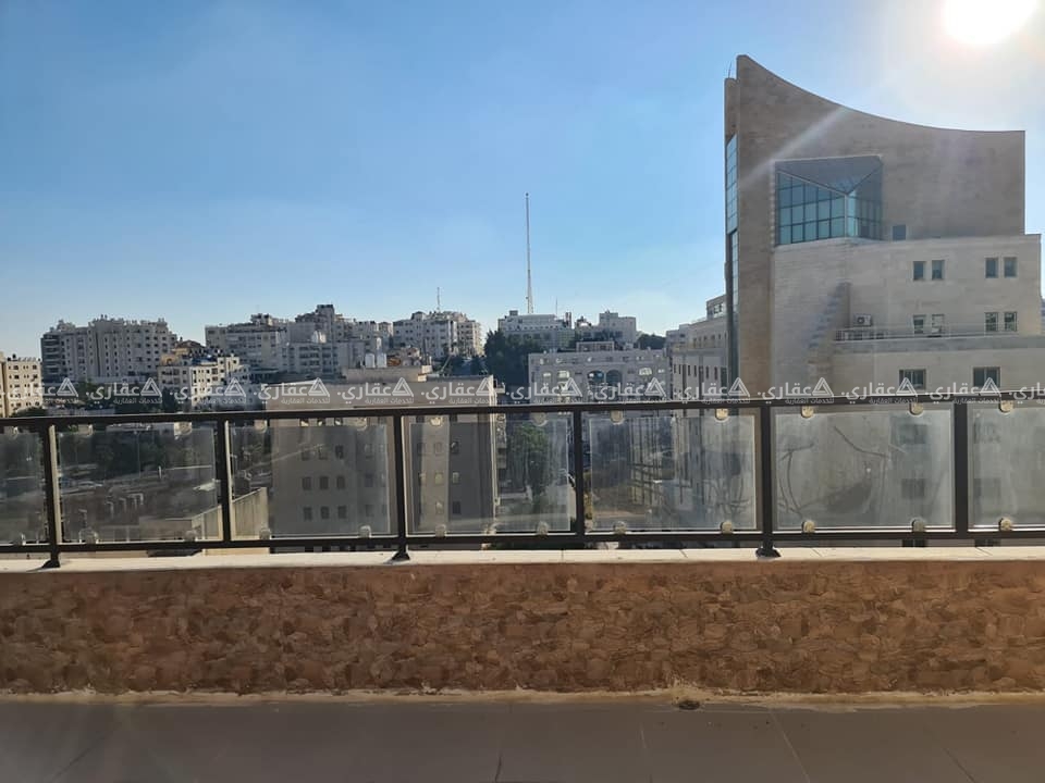 روف للبيع بالقرب من شركة ترست للتأمين