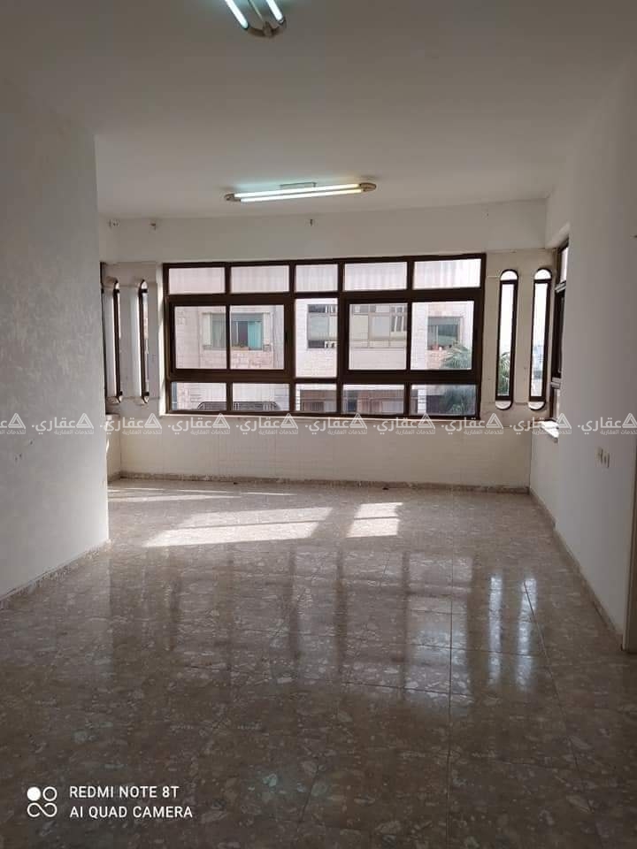 شقة فارغة للإيجار قرب وزارة المالية