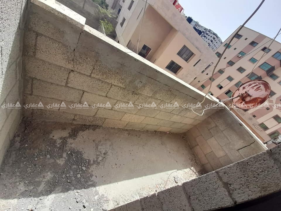 شقة للبيع مقابل مسجد الخالدي