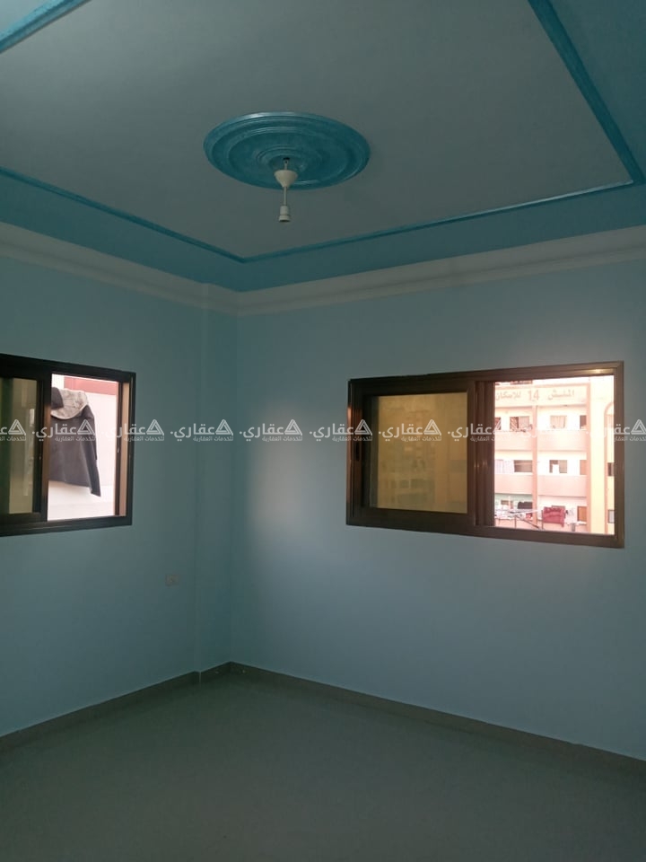 شقة للبيع في عمارة حديثة البناء