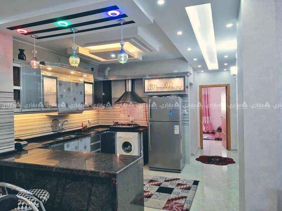 شقة تشطيب فاخر للإيجار غير مفروشة