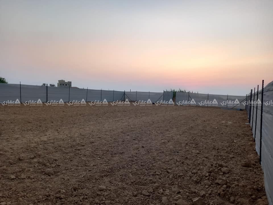 قطعة  أرض شمال الواحة
