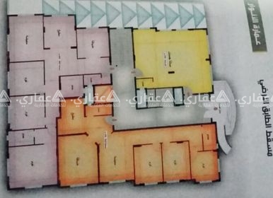 طابق أرضي للبيع في عمارة جديدة في موقع رائع