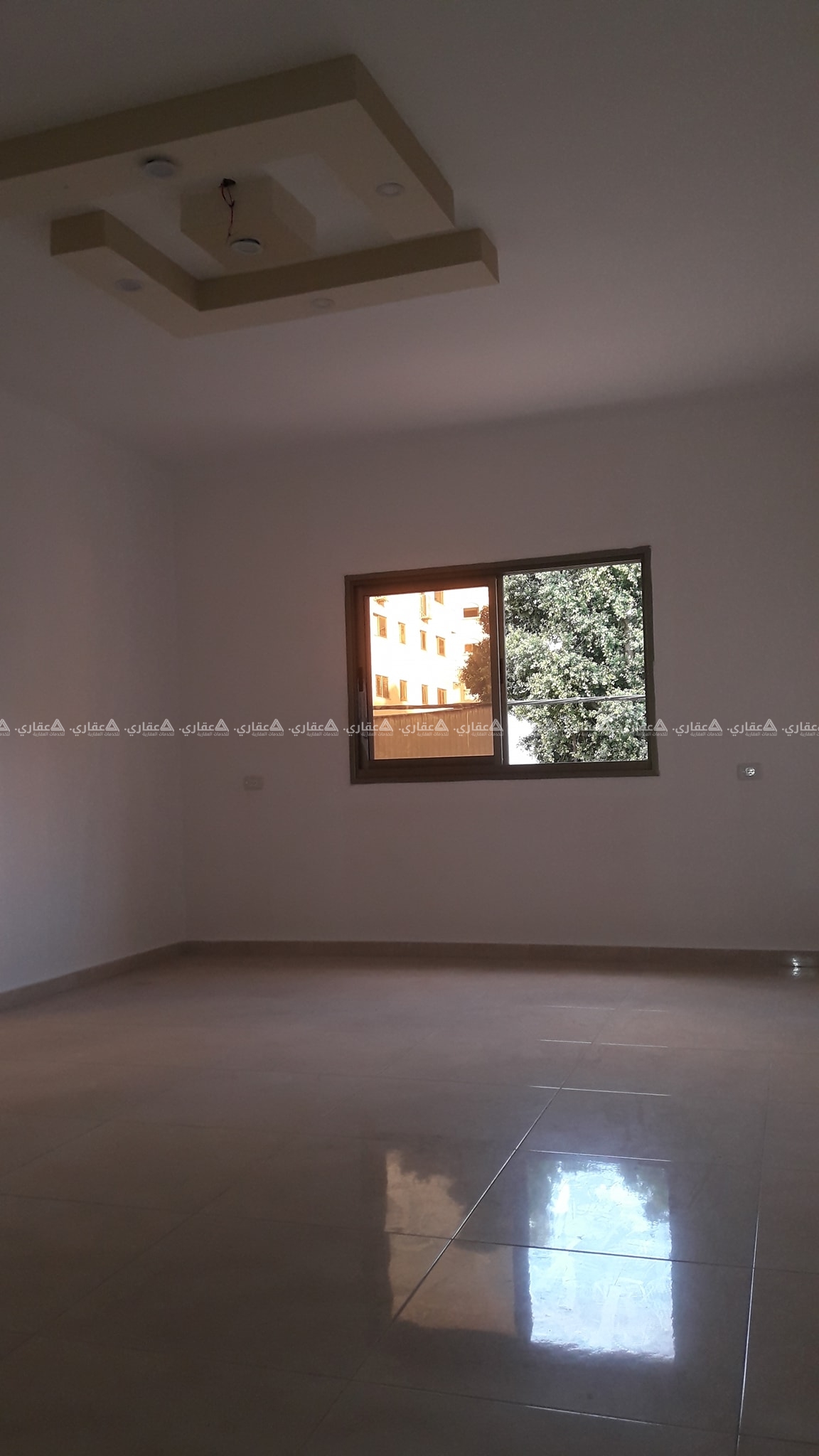 شقة للبيع عند دوار أبو مازن 