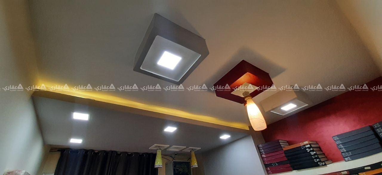 مكتب للبيع قرب السرايا