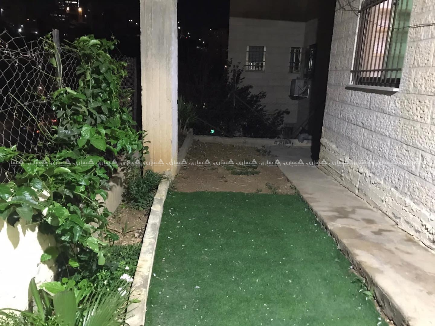 شقة فارغة للبيع مقابل الصنوبر 