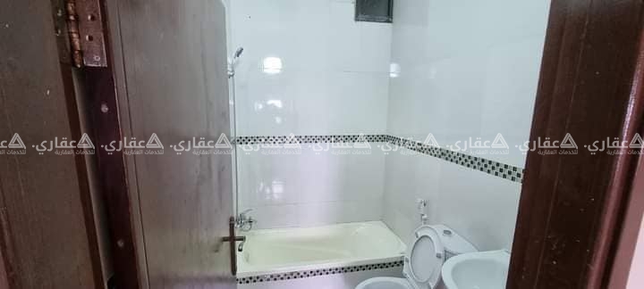 شقة للإيجار قرب الخدمات والمواصلات