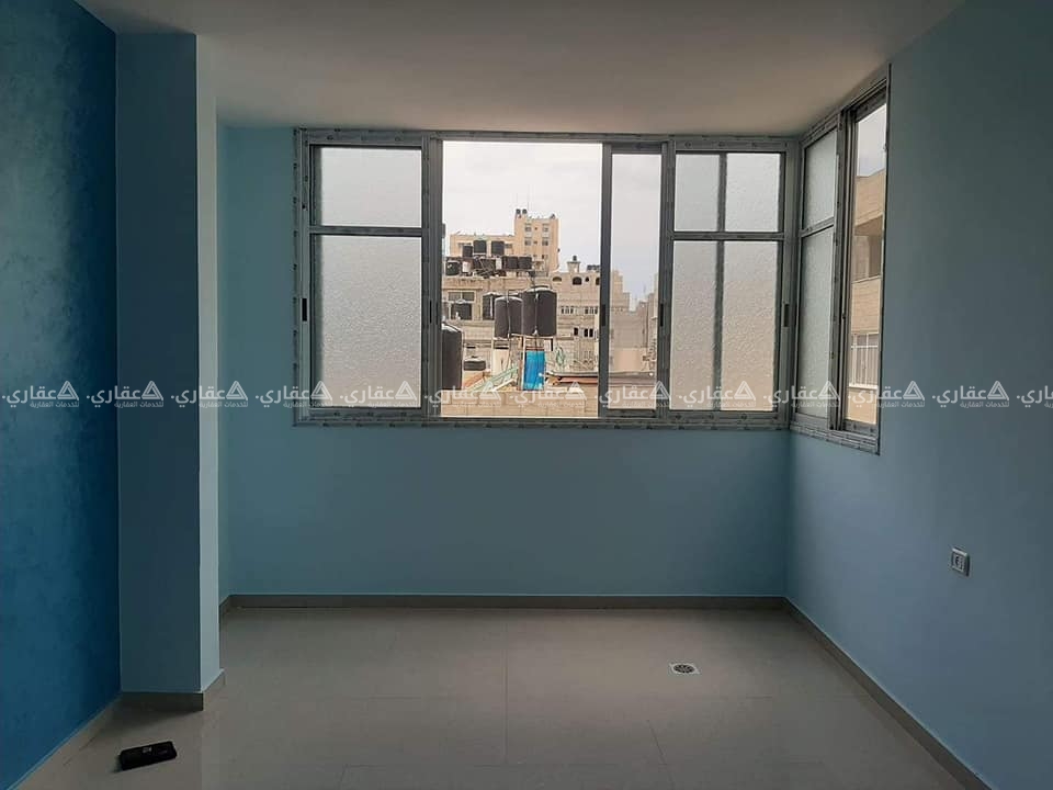 شقة في منطقة حيوية بالقرب من النادي الأهلي 