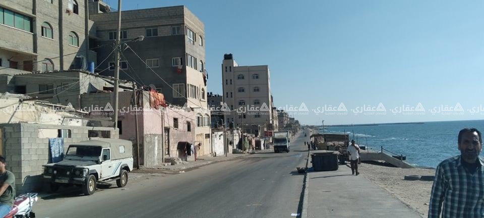 أرض مبني عليها طابقين للبيع