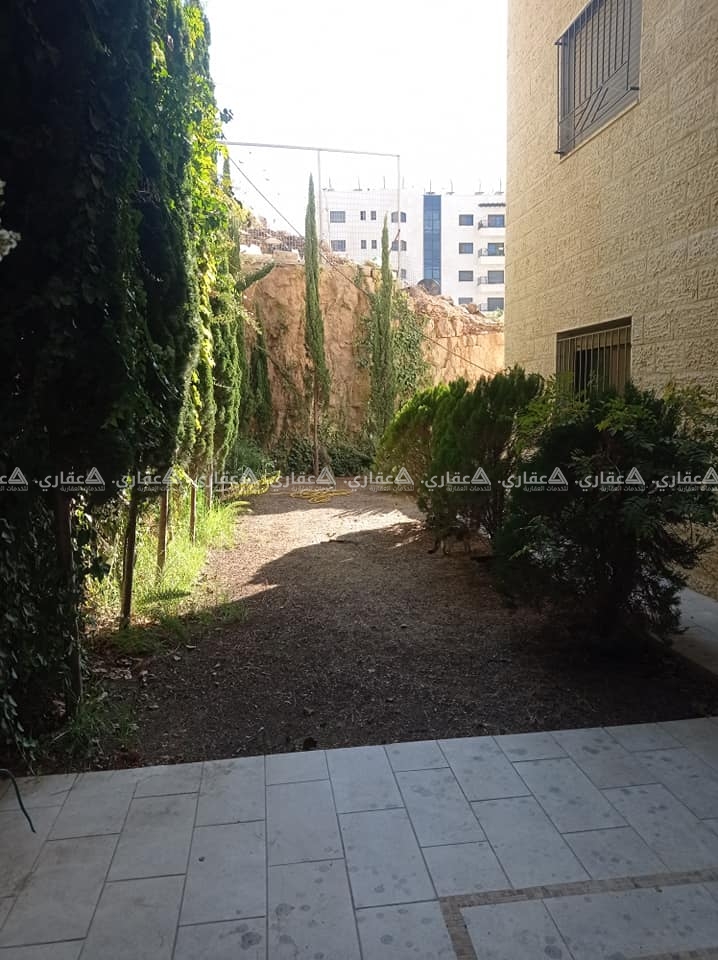 شقة للإيجار لعرسان أو عائلة صغيرة .