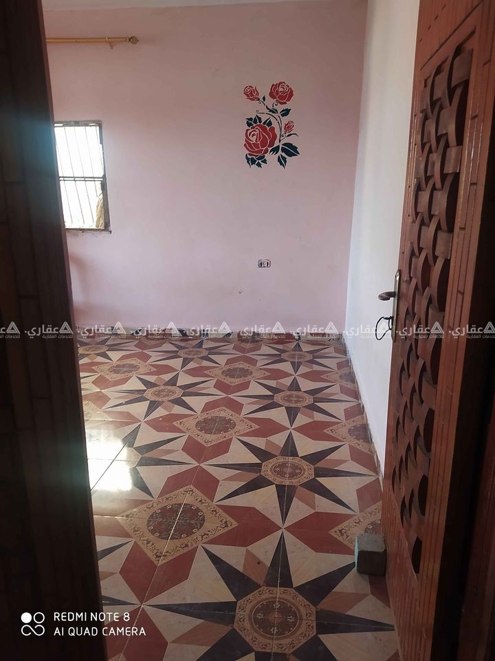شقة للبيع كاش أو تقسيط جنب مول العرب