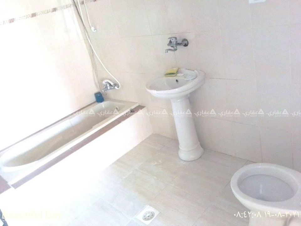 شقة للبيع قرب الشباب والرياضة