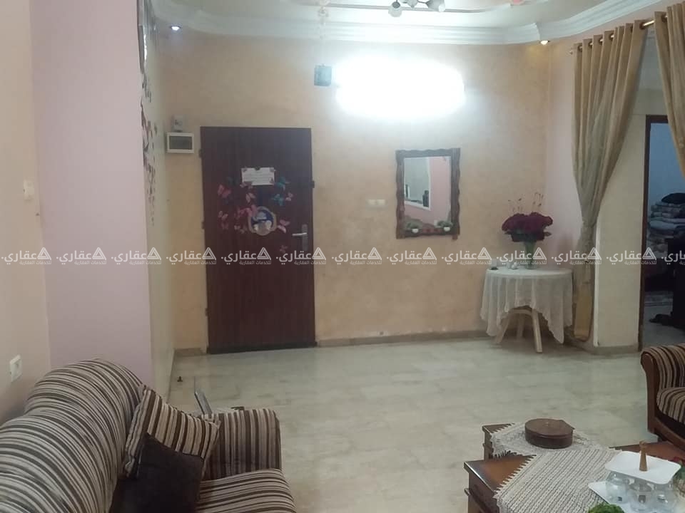 شقة بمواصفات مميزة غرب مسجد السبع