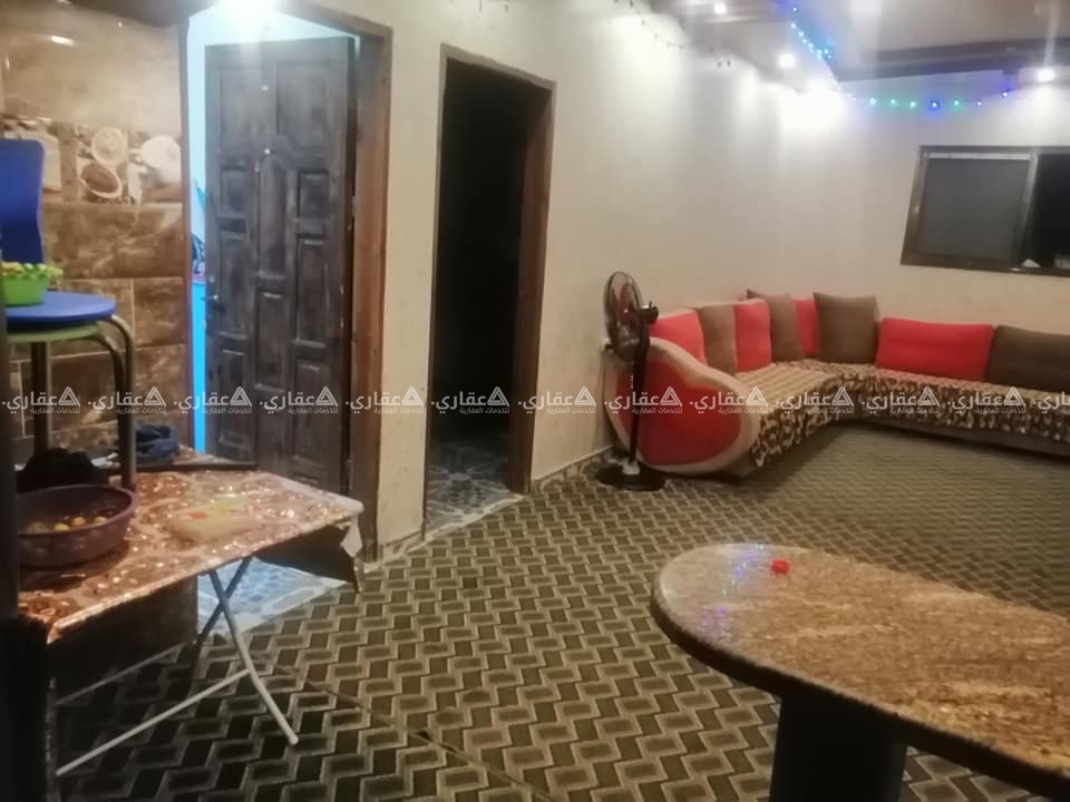 شقتين بدار العيله شرق مبنى السفينه