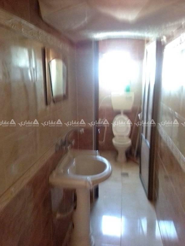 شقة للبيع بعمارة جديدة وكامله كل الخدمات