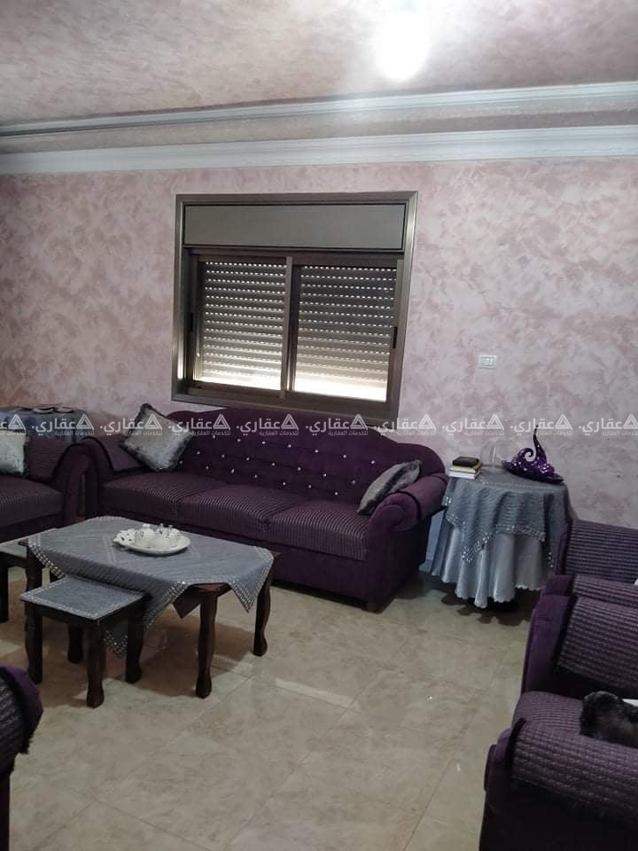 بيت مستقل للبيع في منطقة جميلة و مرتفعة 