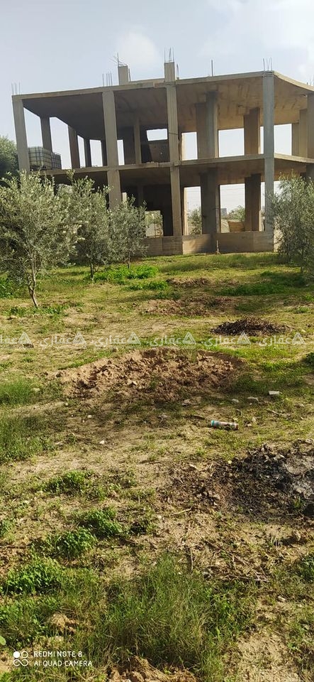 بيت للبيع في منطقة هادئة وجيران محترمين 