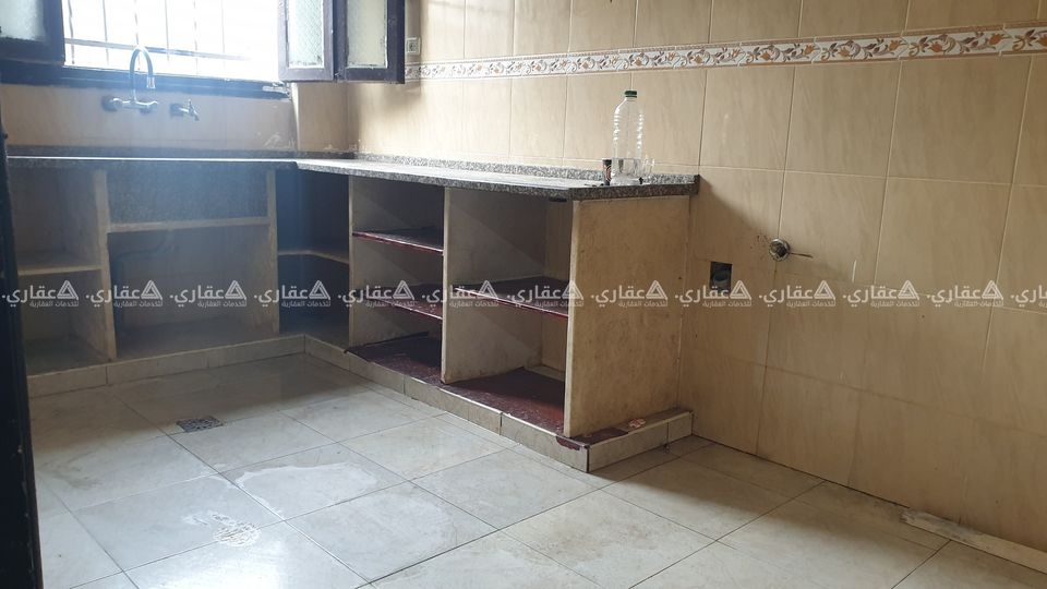 شقة للإيجار بجانب عيادة مهدي