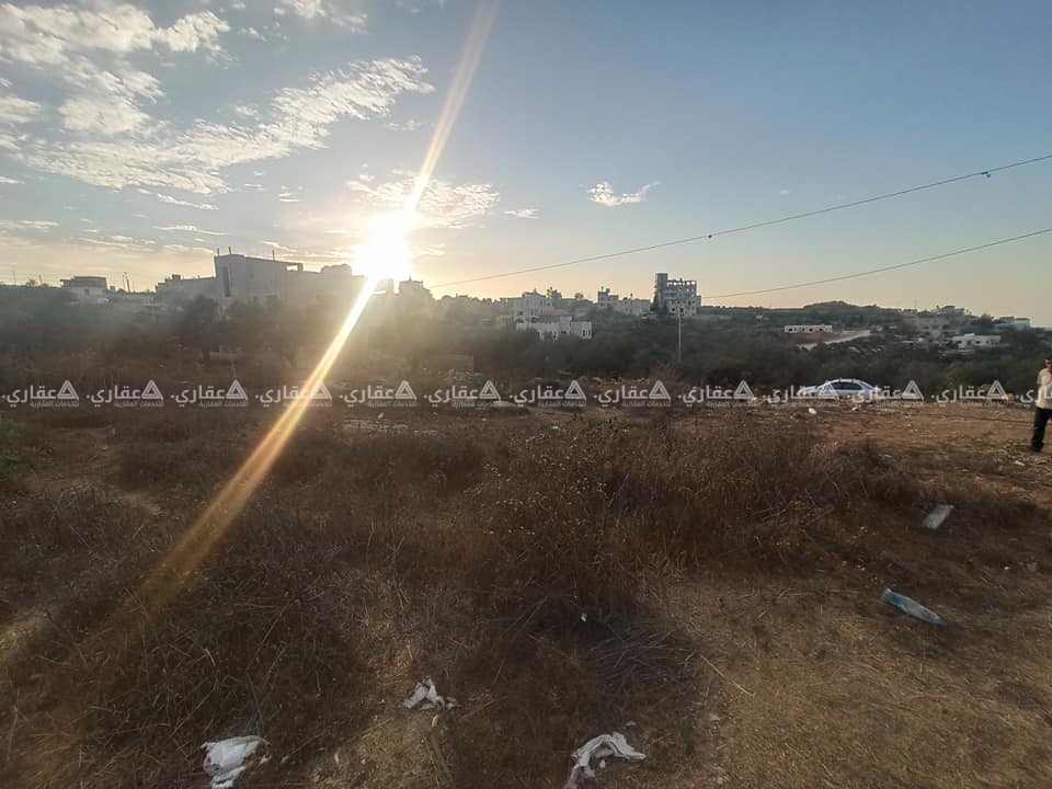 قطعة أرض للبيع في المزرعة الغربية