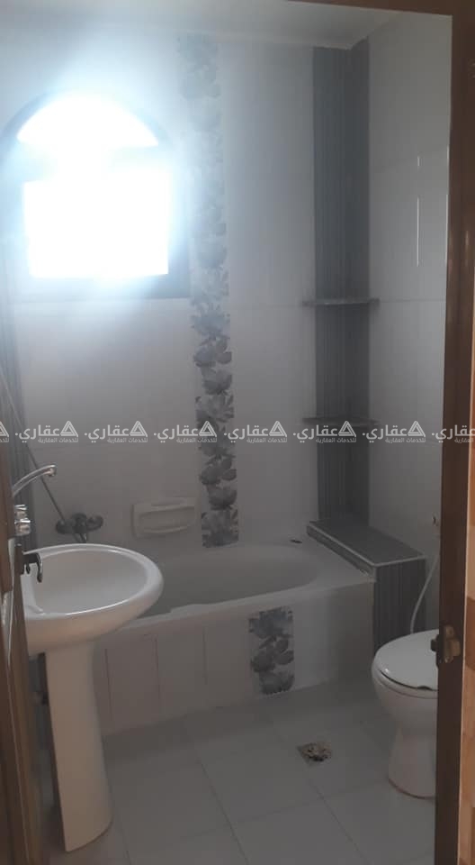 شقة للإيجار بجوار الكلية الجامعيه للعلوم التطبيقيه