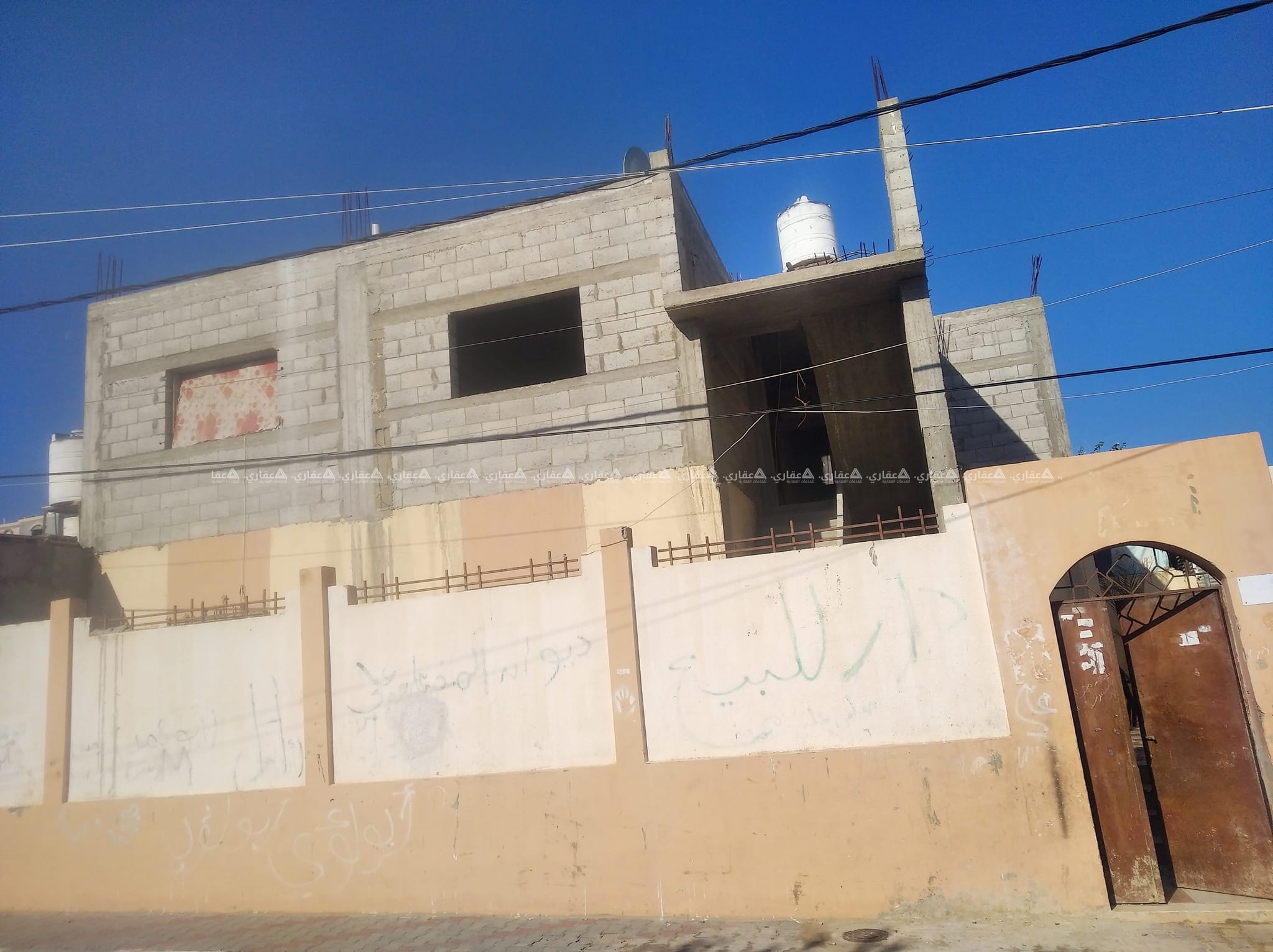 بيت طابقين خلف  مدرسة الحناوي
