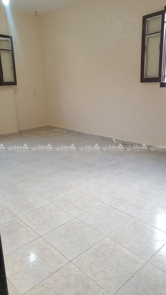 شقة للإيجار بجانب عيادة مهدي