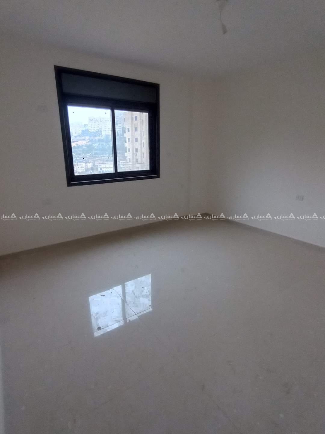 شقة في حي راقي وإسكان جديد .