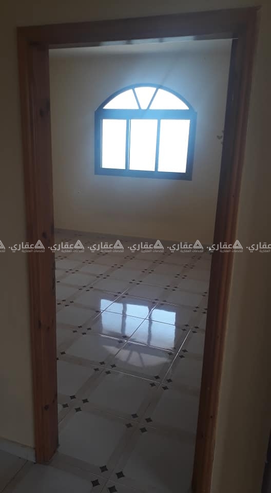 شقة للإيجار بجوار الكلية الجامعيه للعلوم التطبيقيه