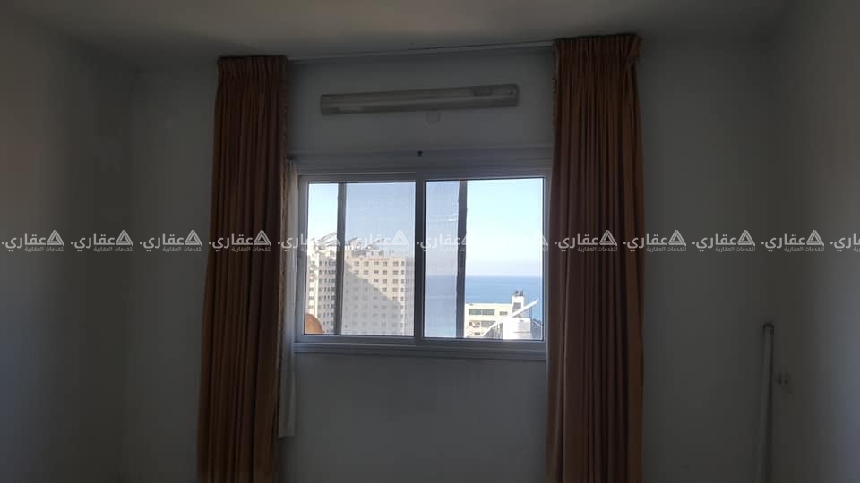 شقه للبيع بالقرب من كاظم البحر