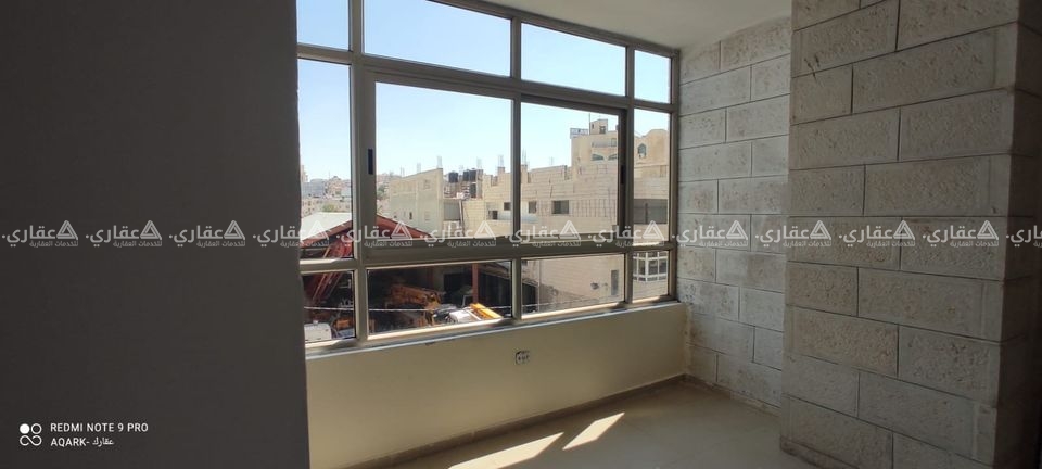 شقة غير مفروشة للإيجار مقابل الرامي موتورز
