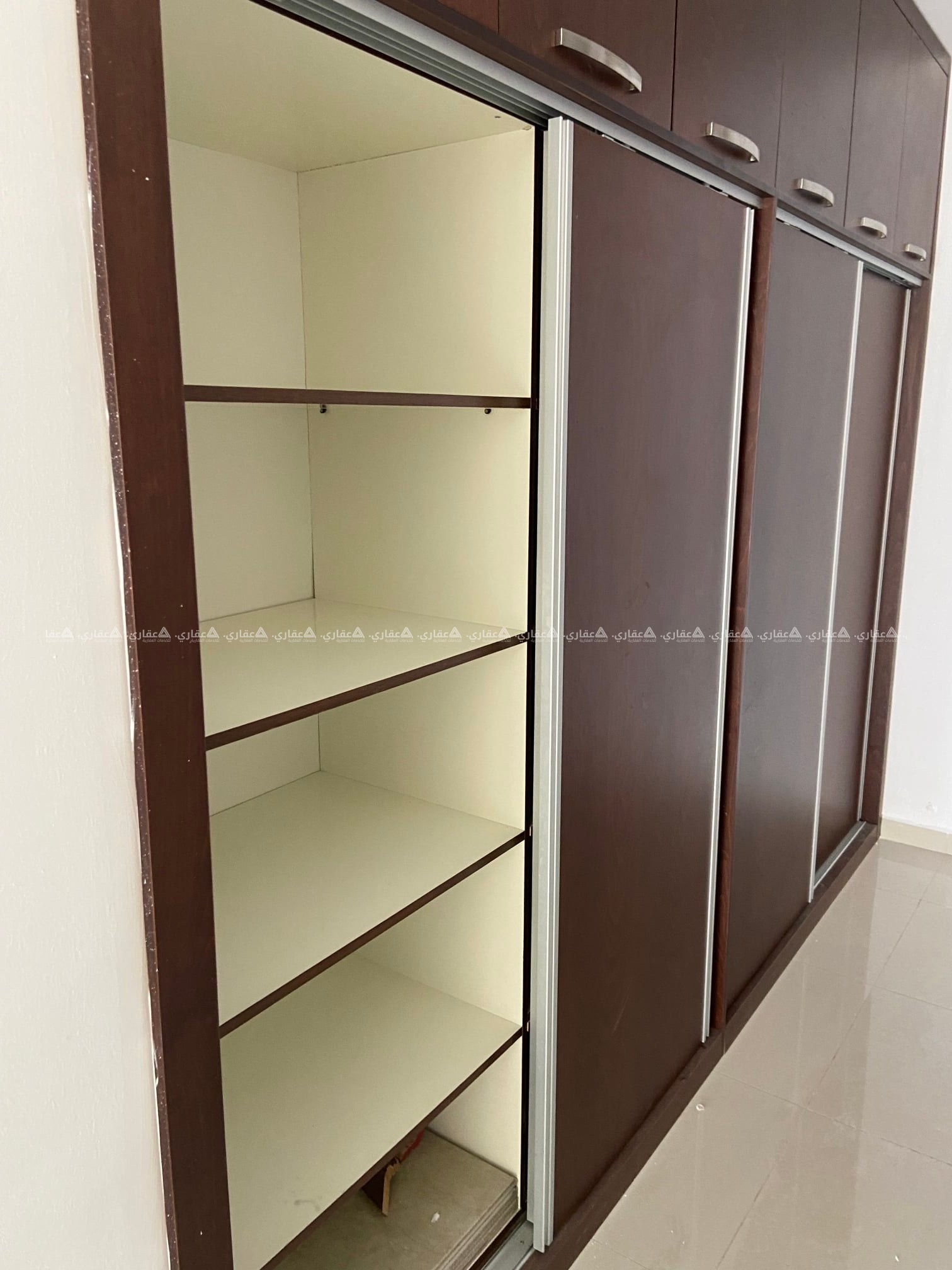 شقة طابقية للإيجار قرب شركة جوال   