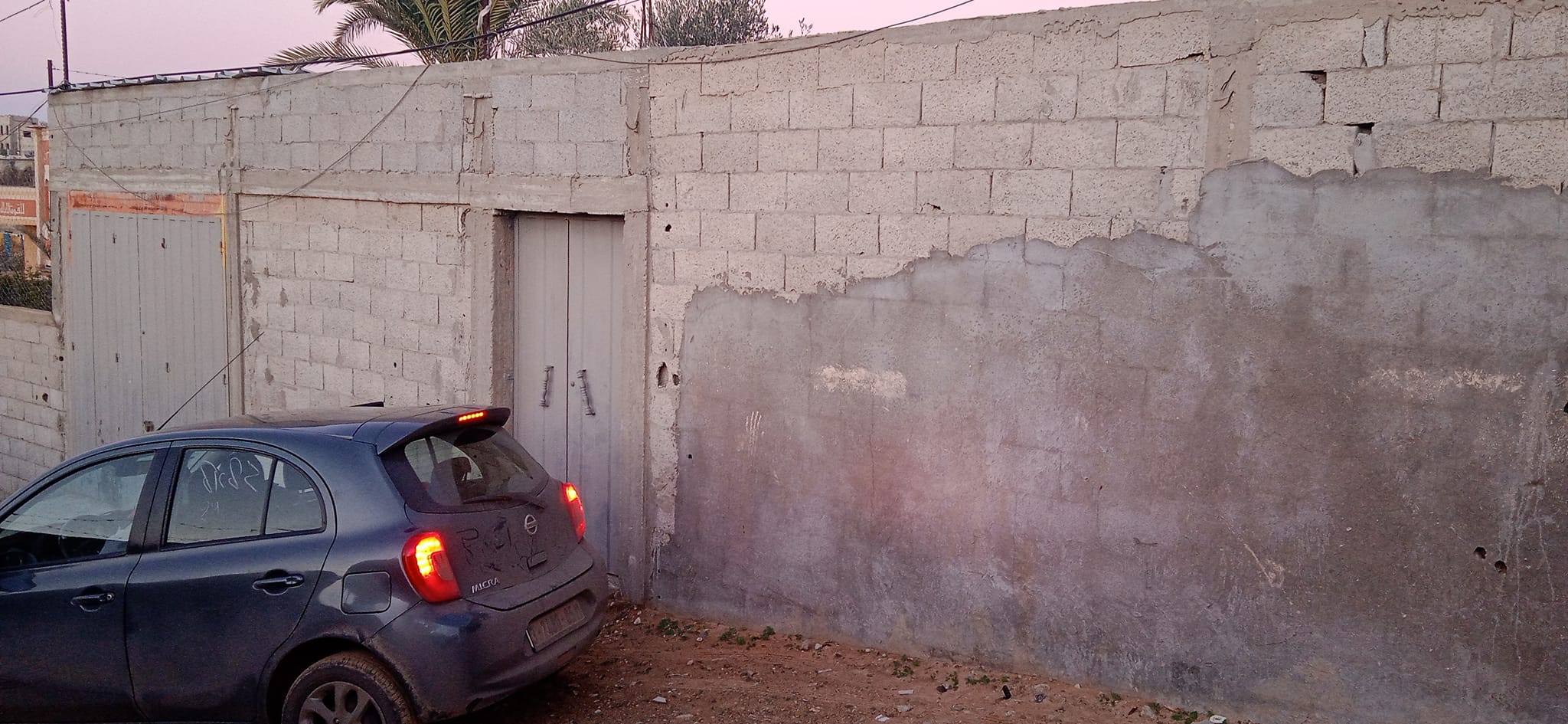 قطعة أرض مصورة باطون للبيع