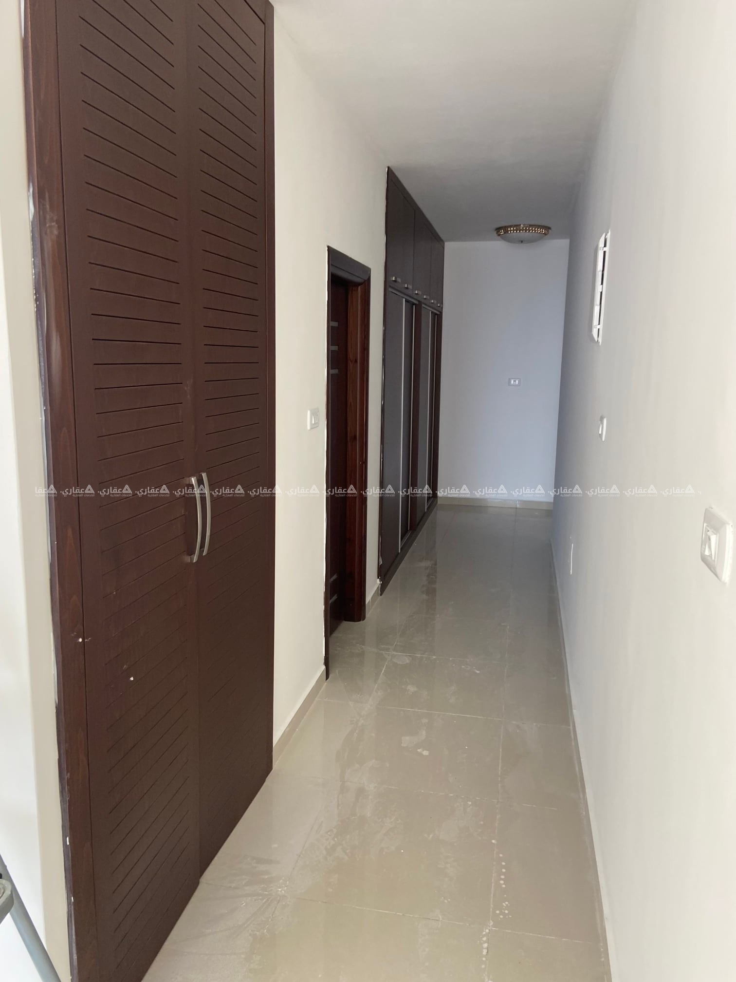 شقة طابقية للإيجار قرب شركة جوال   