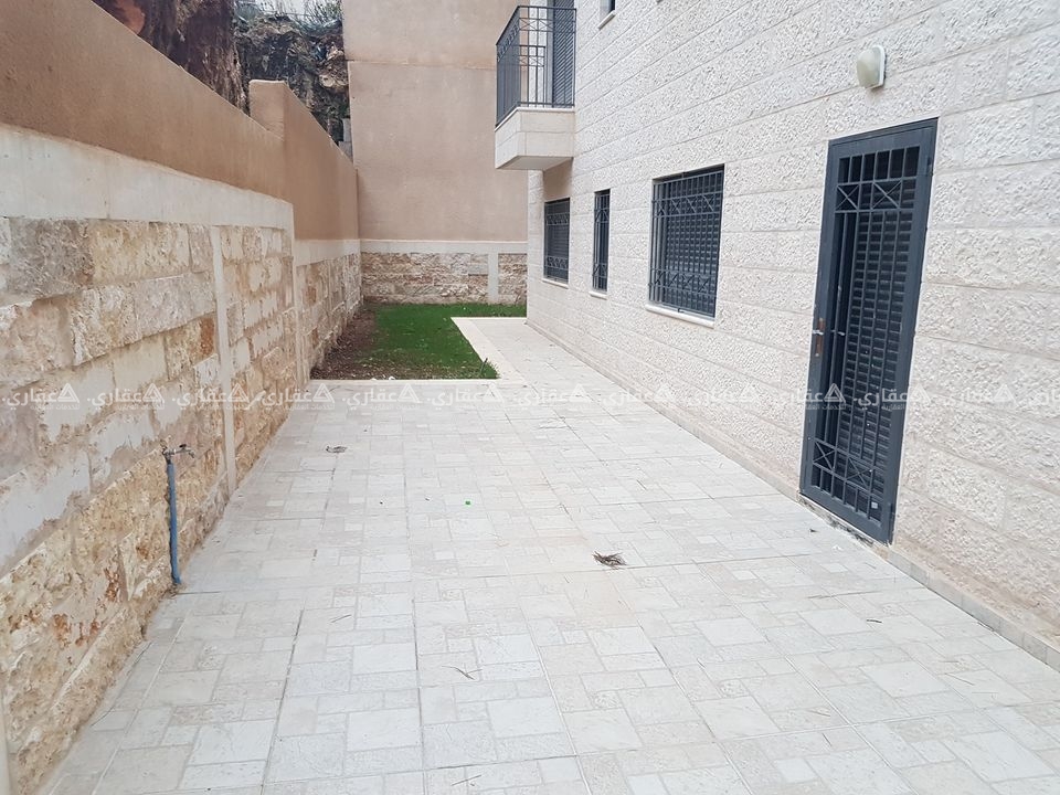 شقة أرضية فارغ للإيجار بالقرب من دوار المستحضرات