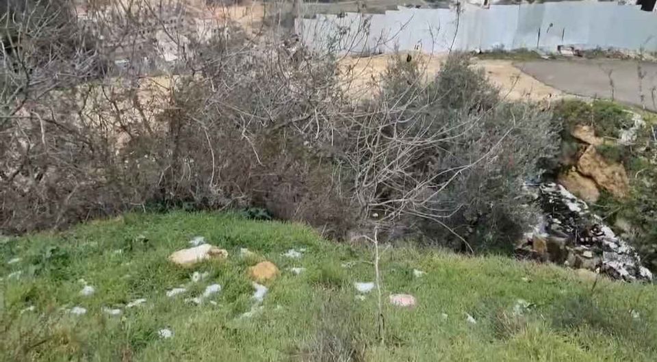 قطعة أرض للبيع بإطلالة رائعة