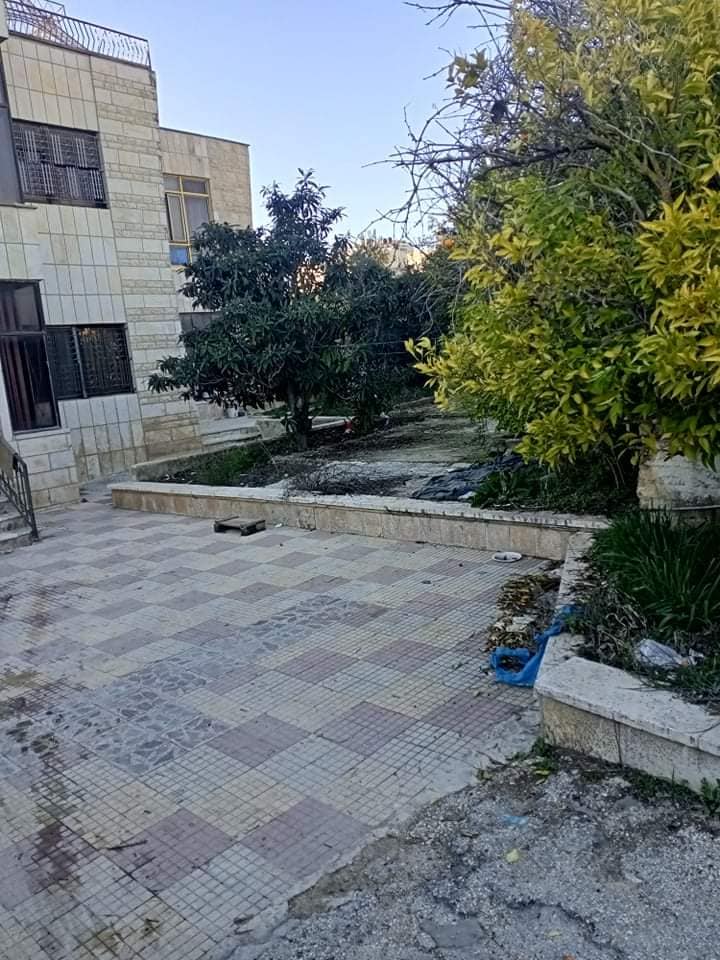 بيت مستقل للبيع 