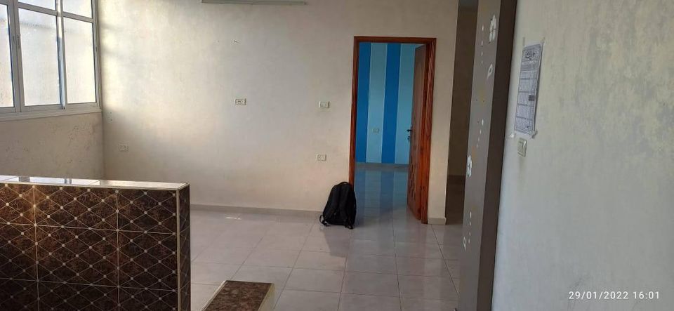 شقة مميزة بموقع مميز مقابل مخبز عجور 