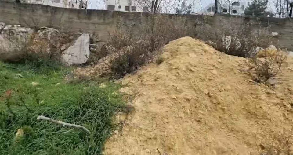 قطعة أرض للبيع بإطلالة رائعة
