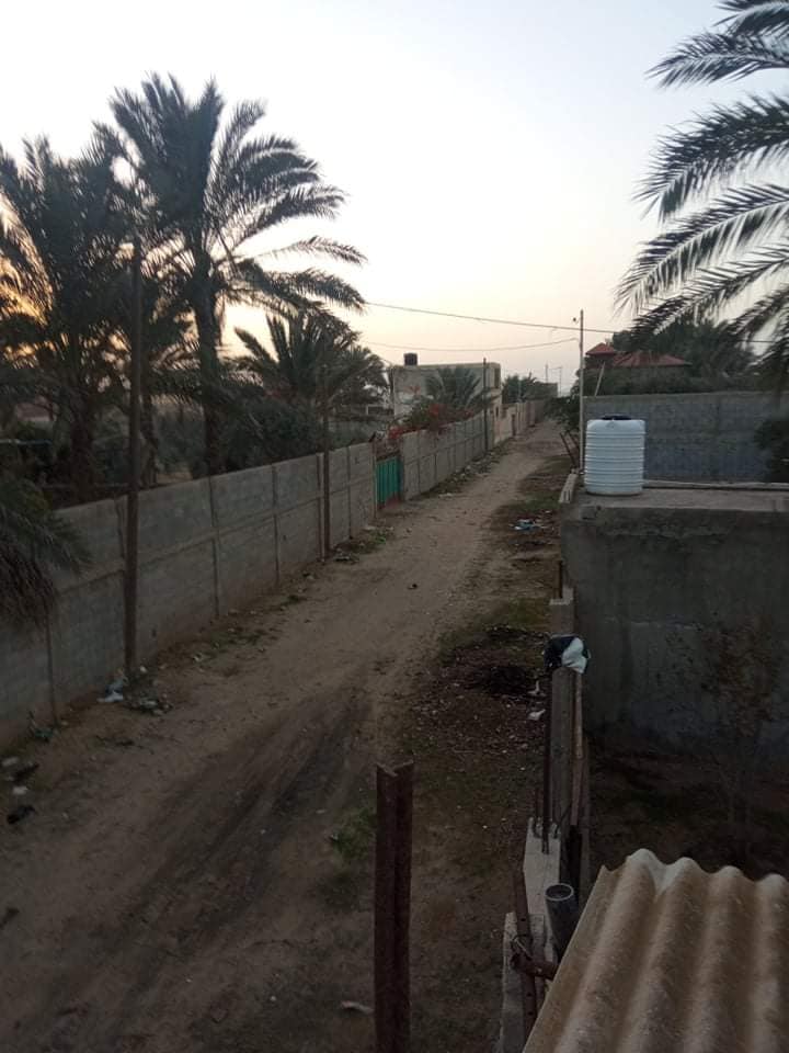 قطعة أرض بموقع مميز للبيع 