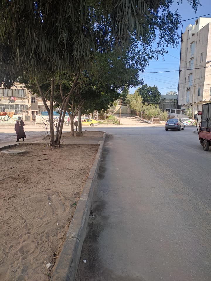 حاصلين للبيع قرب ميدان الشهداء