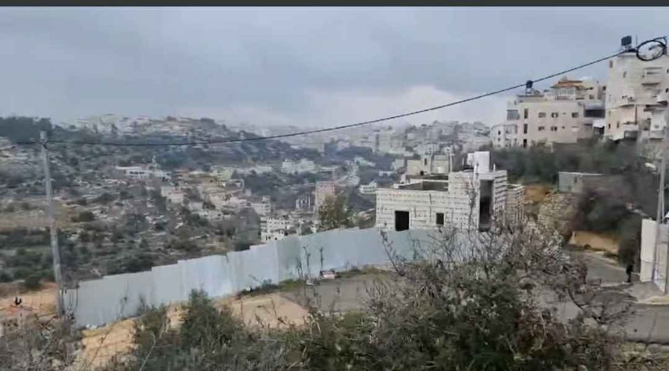 قطعة أرض للبيع بإطلالة رائعة