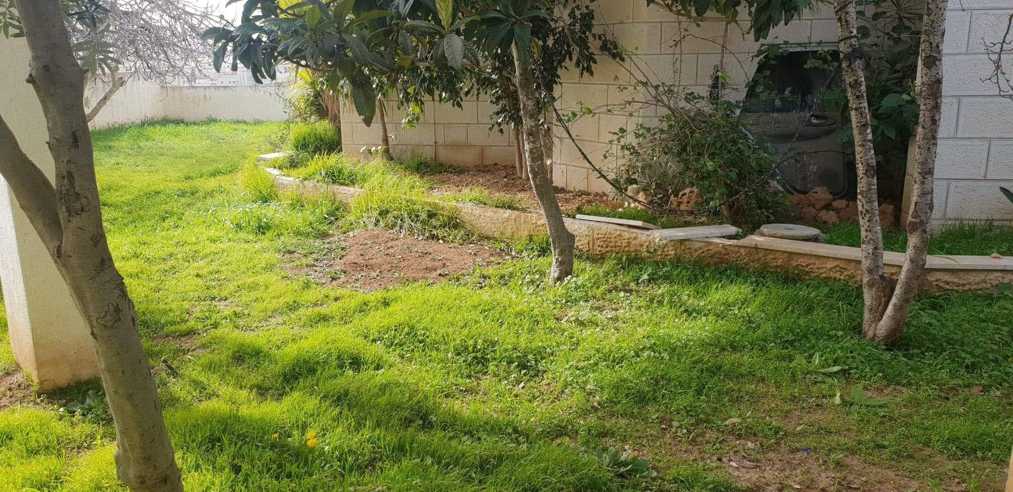  فيلا مشطبة للبيع في بيتونيا