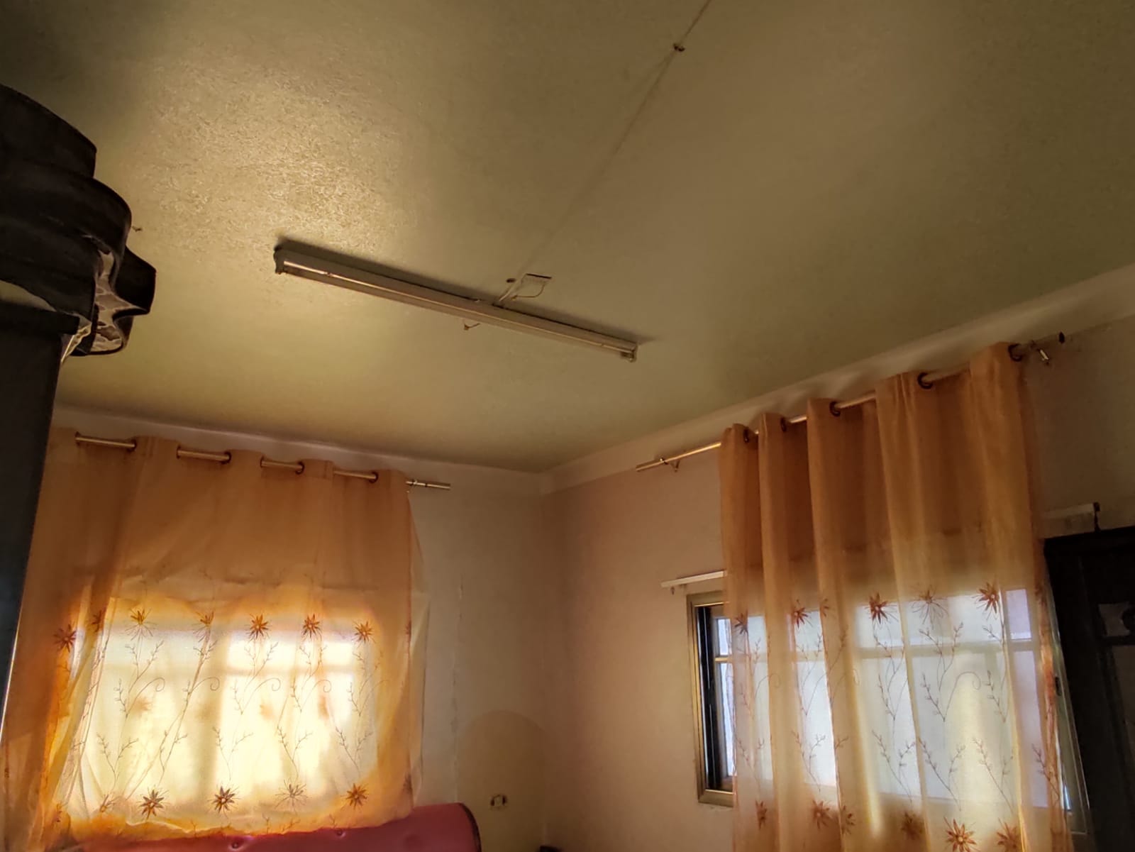 شقة سكنيه للبيع بسعر مناسب 