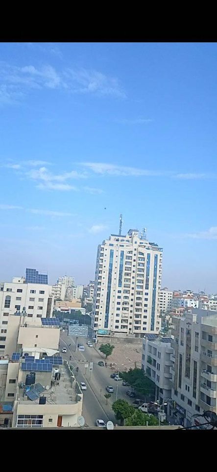 شقة مشطبة جديدة مطملة على البحر